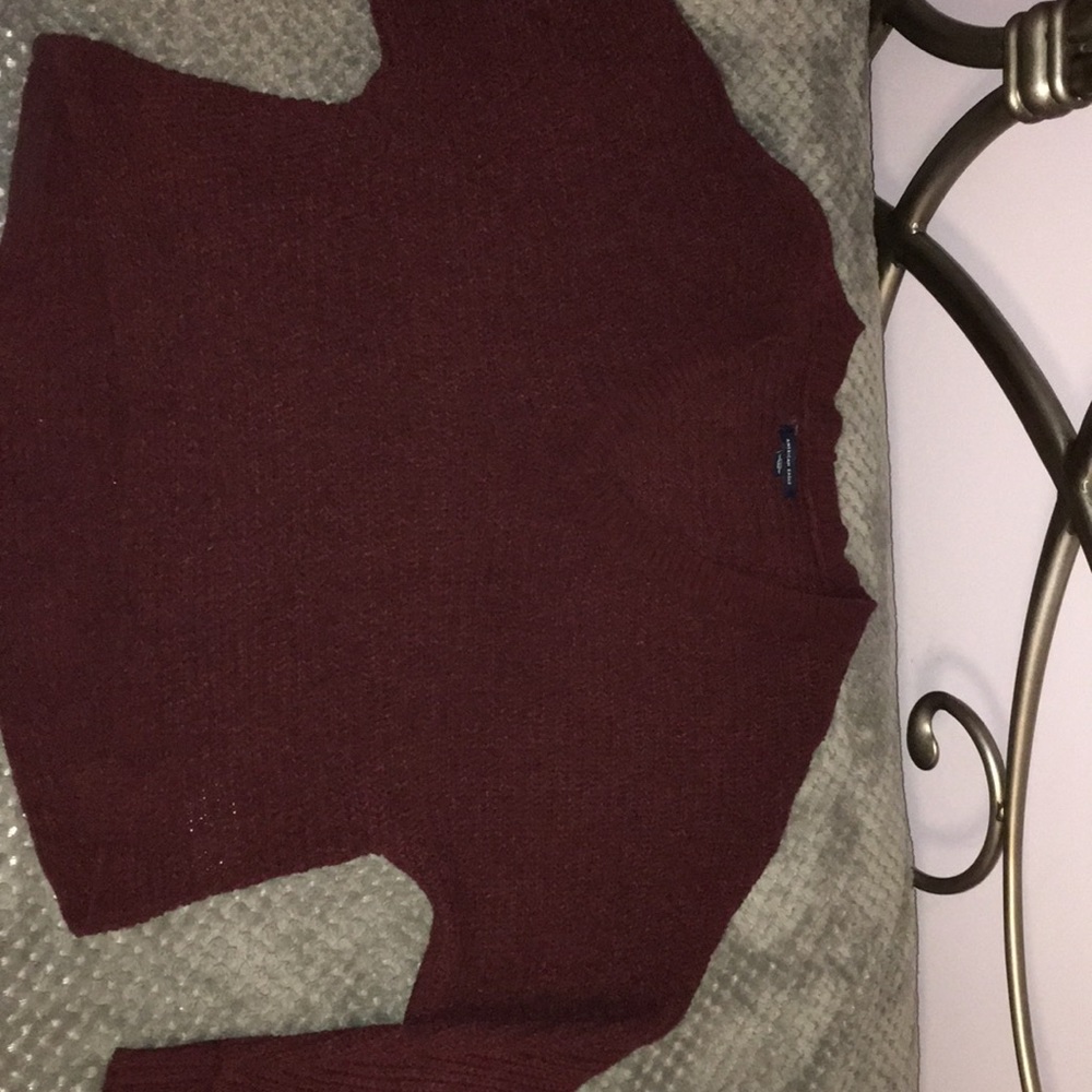 American eagle crop top sweater